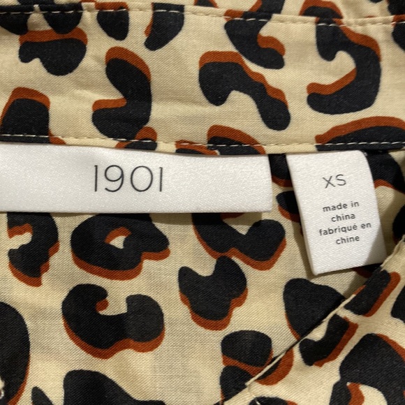 1901 Beige Shadow Leopard Print Long Sleeve Top Size XS - Picture 7 of 10